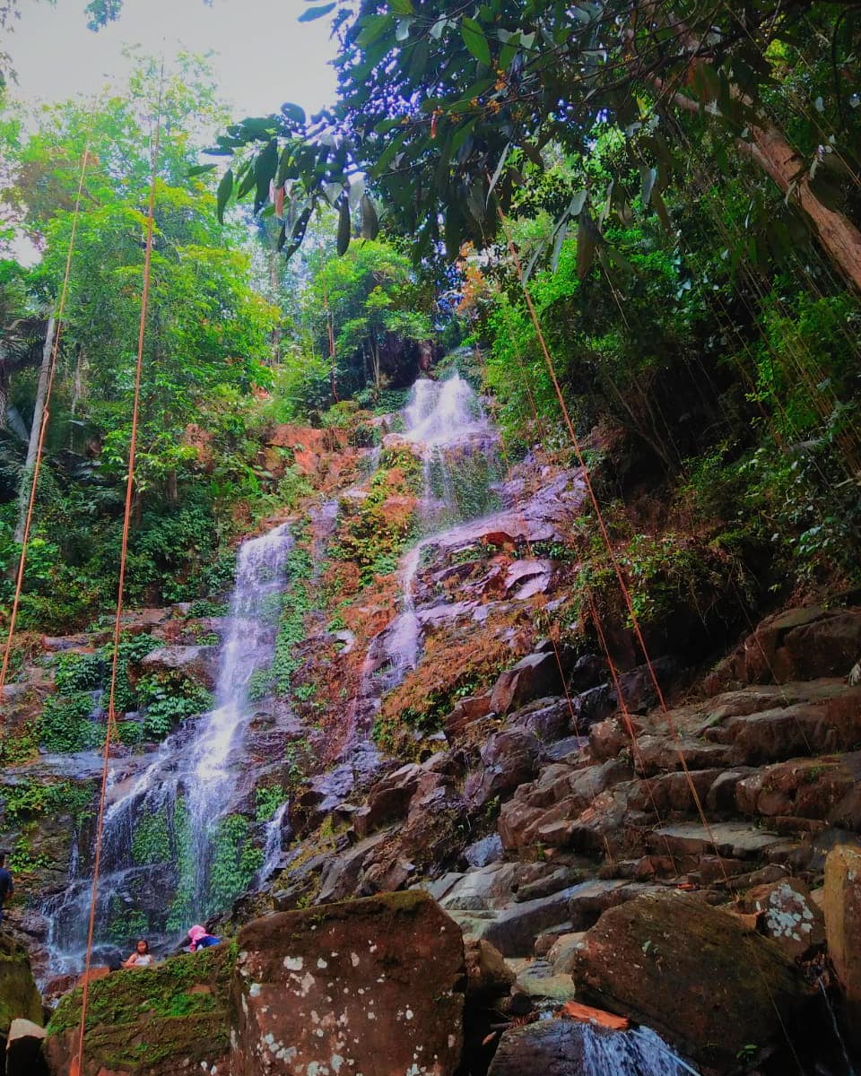 LINGGAHARA WATERFALL