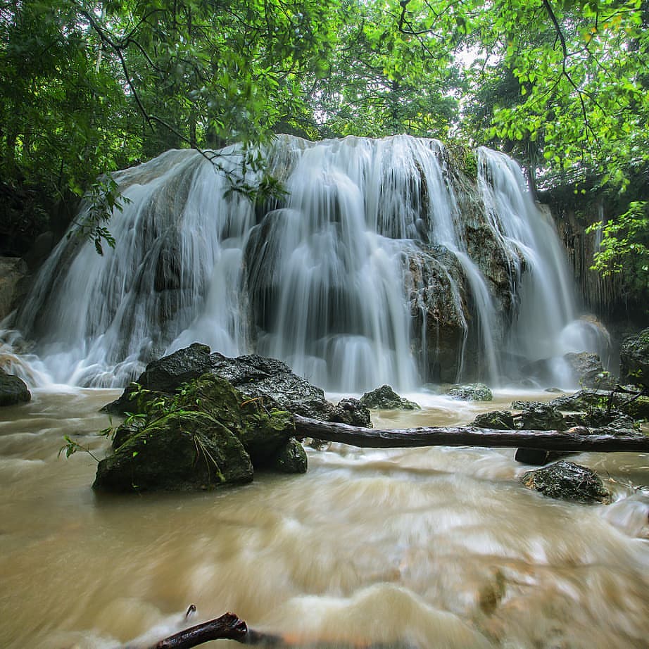 OENESU WATERFALL