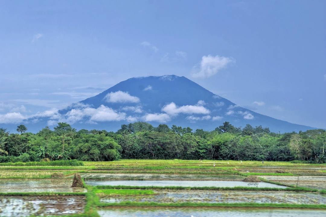 KARANG MOUNT 