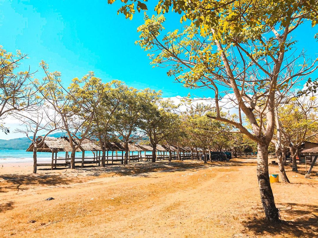 BATU GONG BEACH 