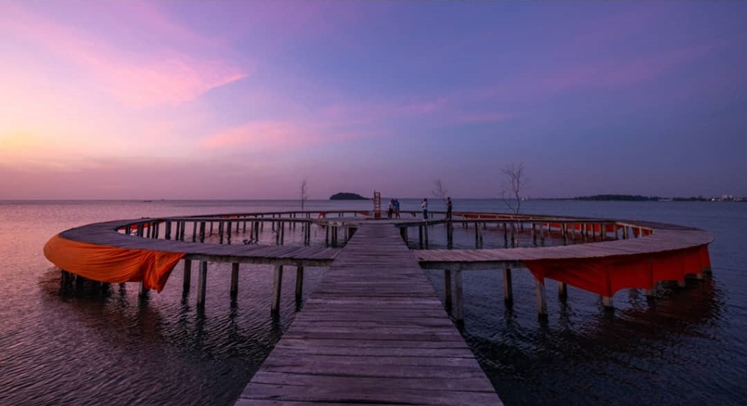 GUSONG CINA BEACH 