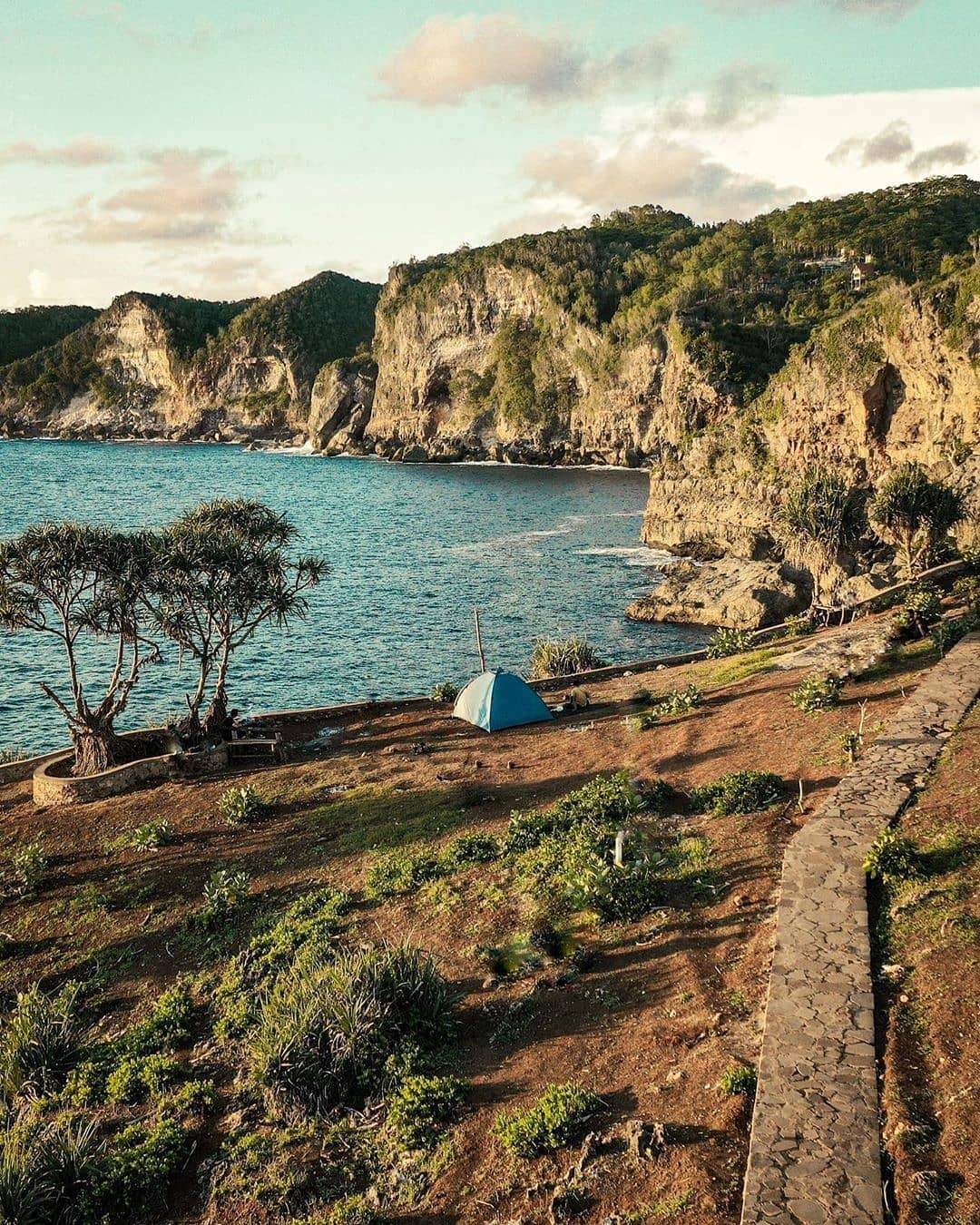 KESIRAT BEACH