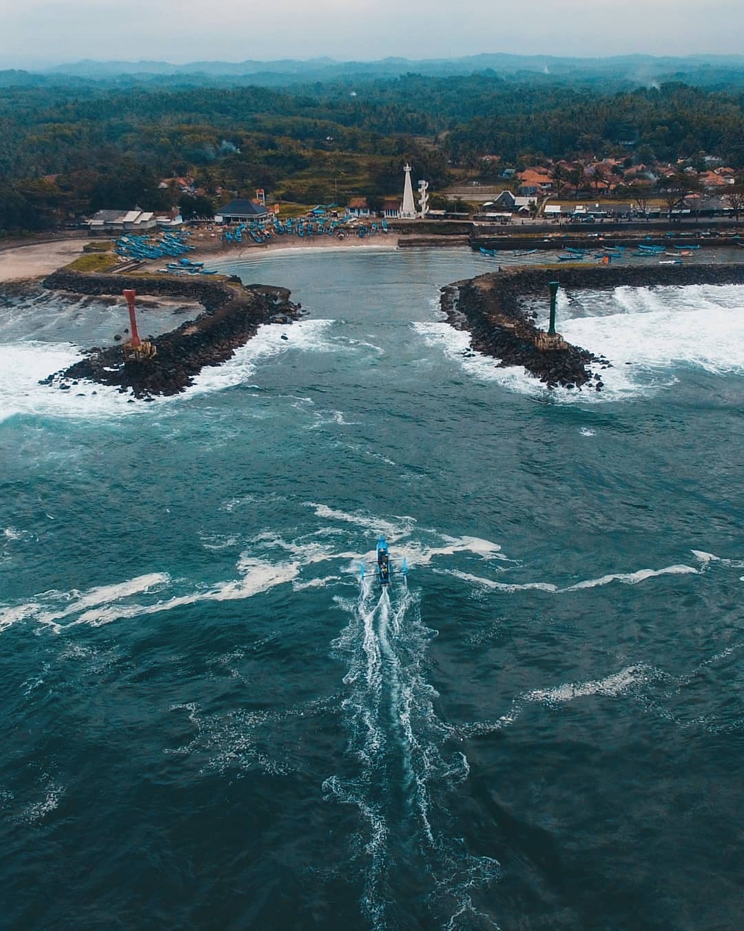 PAMAYANGSARI BEACH 