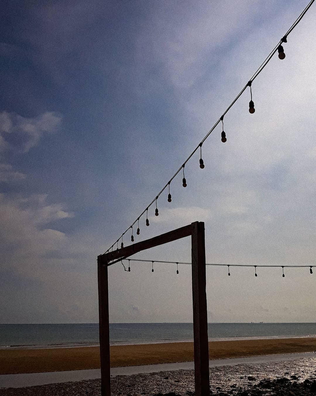 SLOPENG BEACH 