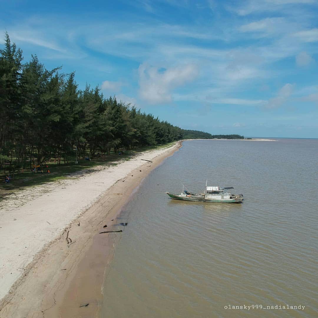 TANJUNG NIPAH BEACH 